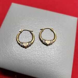 10k Solid Gold Pretty Hoop Earrings